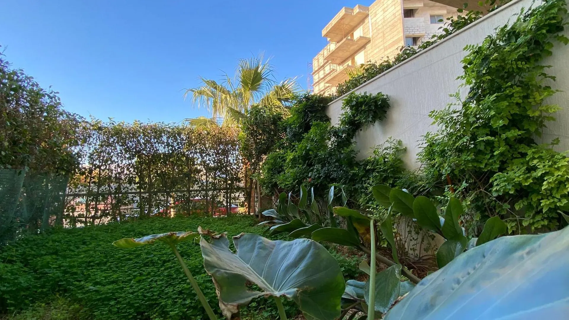 Dar Masha - Proche De Tout - Sejour Chic A Jardin De Carthage Tunis 0*,  Tunisia